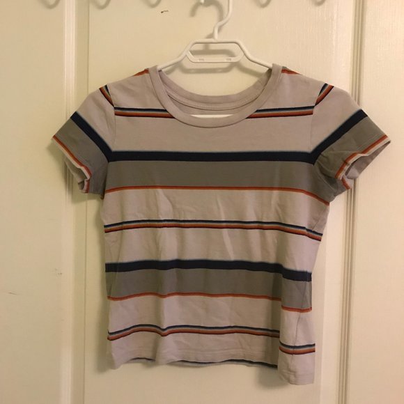 Aritzia T-Shirt - Picture 1 of 1